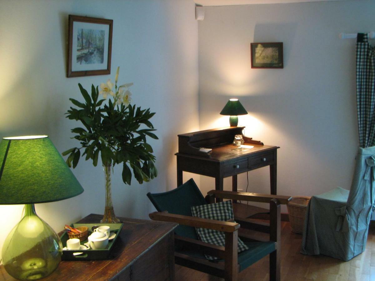 Bed and Breakfast Le Petit Massigny Les Velluire-sur-Vendee Екстер'єр фото