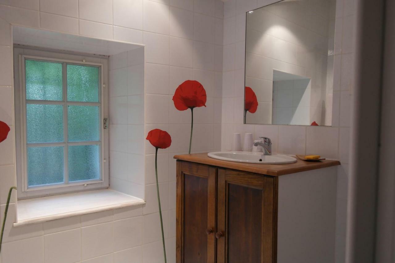 Bed and Breakfast Le Petit Massigny Les Velluire-sur-Vendee Екстер'єр фото