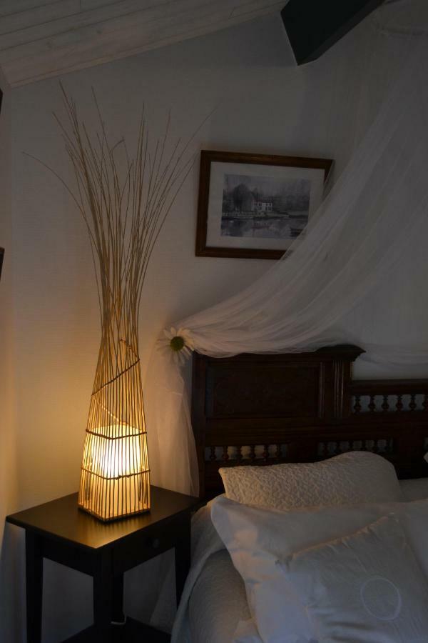 Bed and Breakfast Le Petit Massigny Les Velluire-sur-Vendee Екстер'єр фото